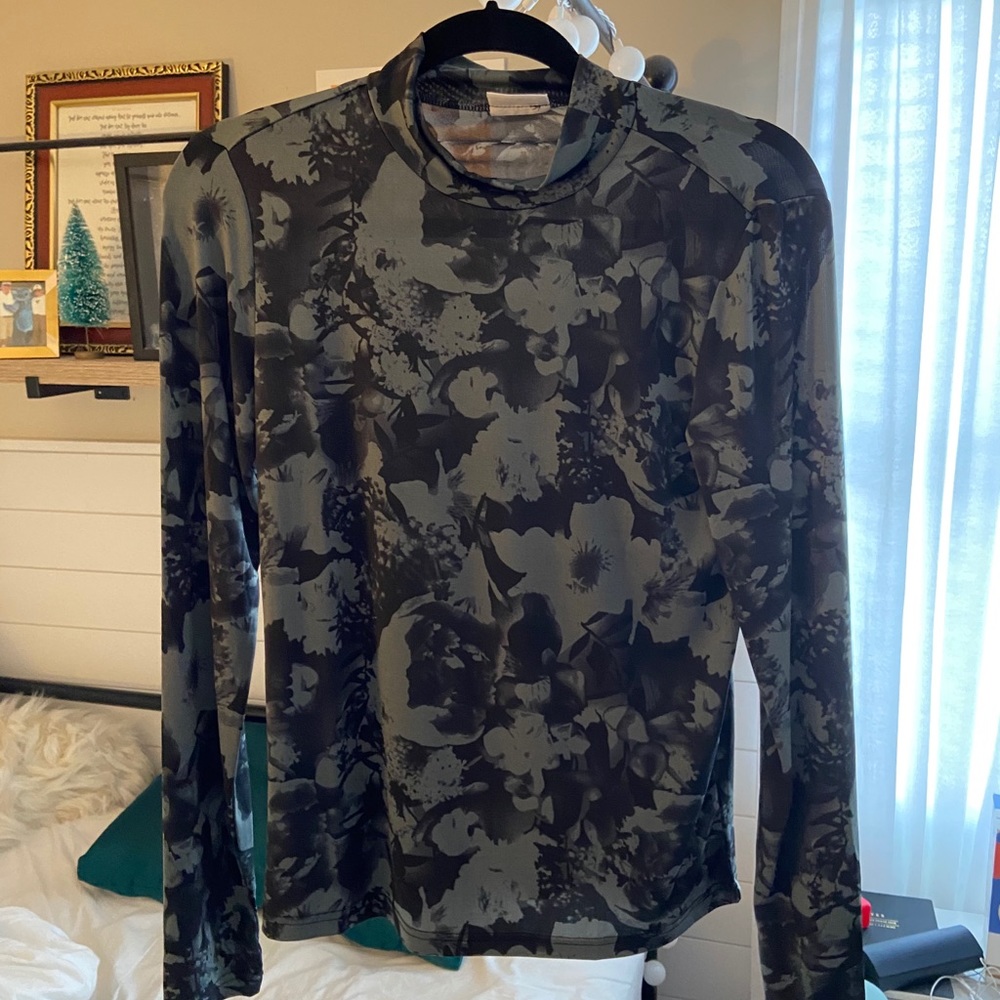 Dry Fit Patterned Long Sleeve Workout Top